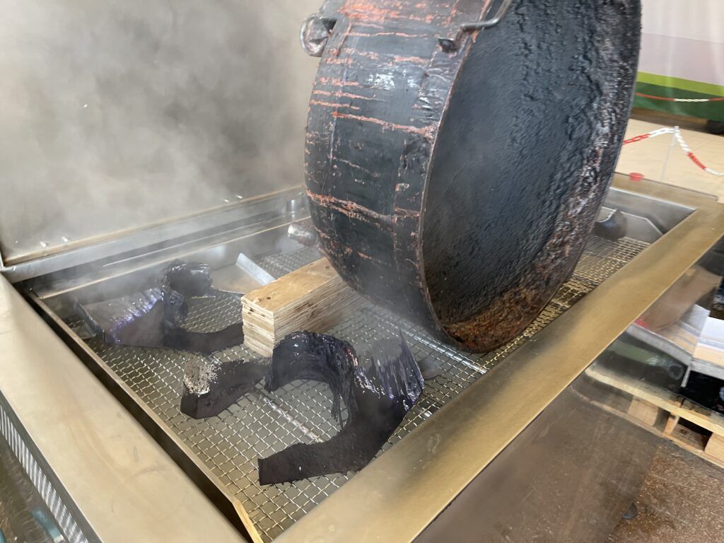 Ultrasonic ink cleaning of graphic arts parts IBERKLEEN