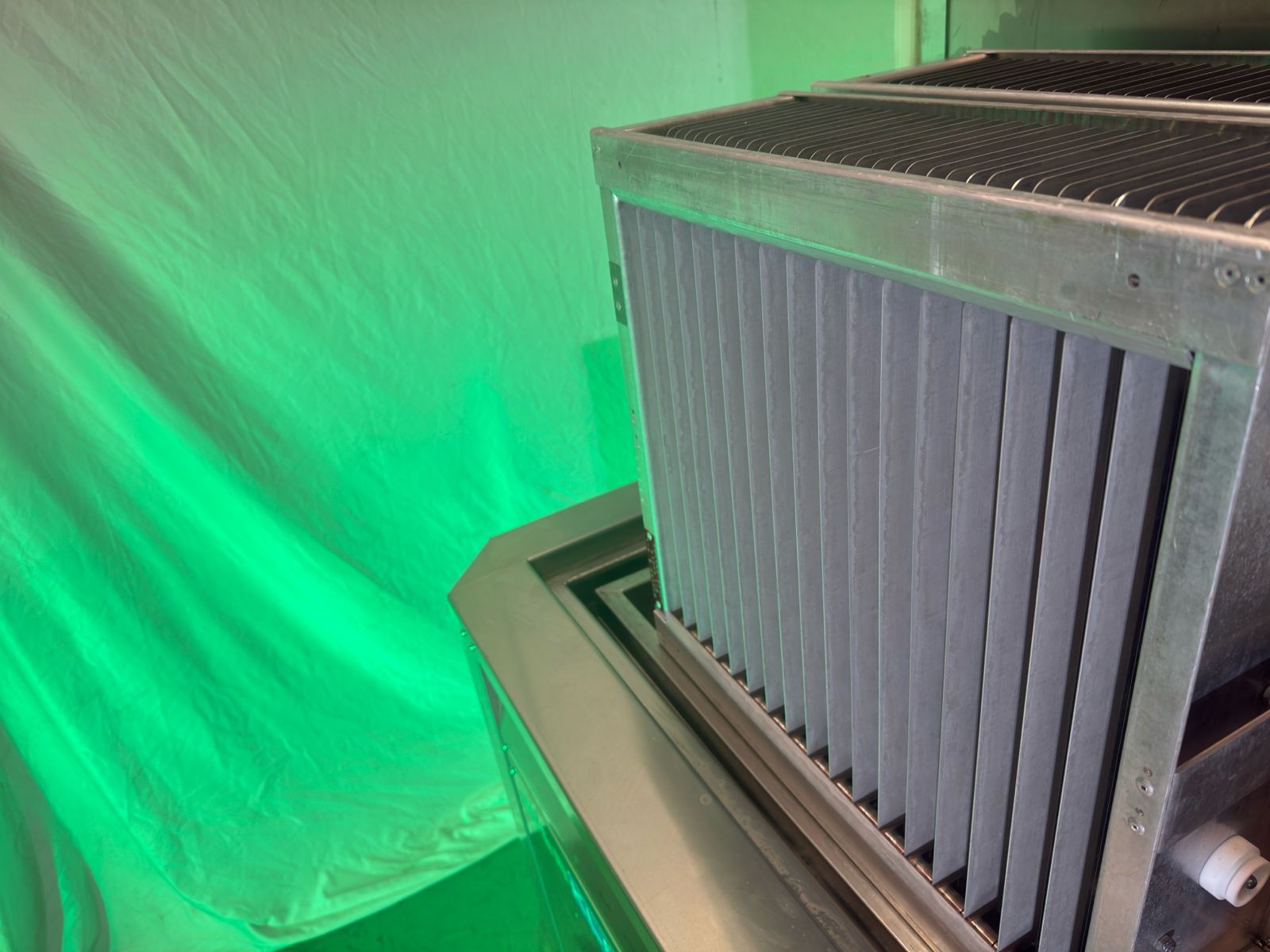 Resultado final de filtro electrostático limpio por ultrasonidos