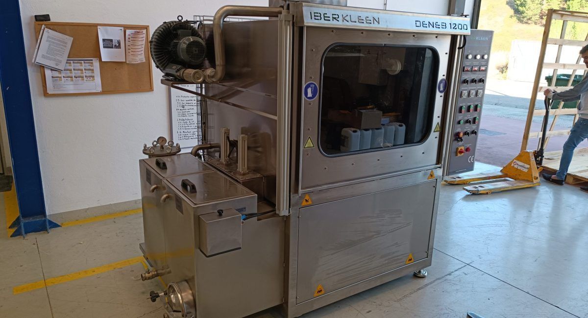 Deneb 1200-2